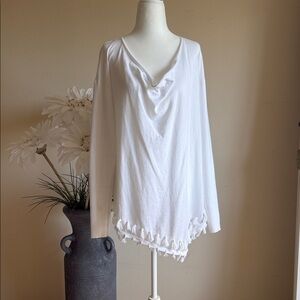 Lilly Pulitzer White V-Neck Sweater with Fringe